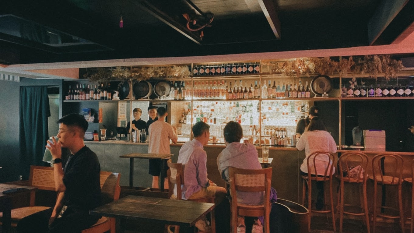 ABRAZO BISTRO - Ultimate Guide to Taipei Nightlife: Best Nightclubs, Bars, Rooftop Bars, and Speakeasies