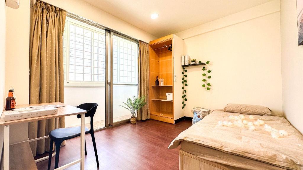 Spacious Room with Balcony
